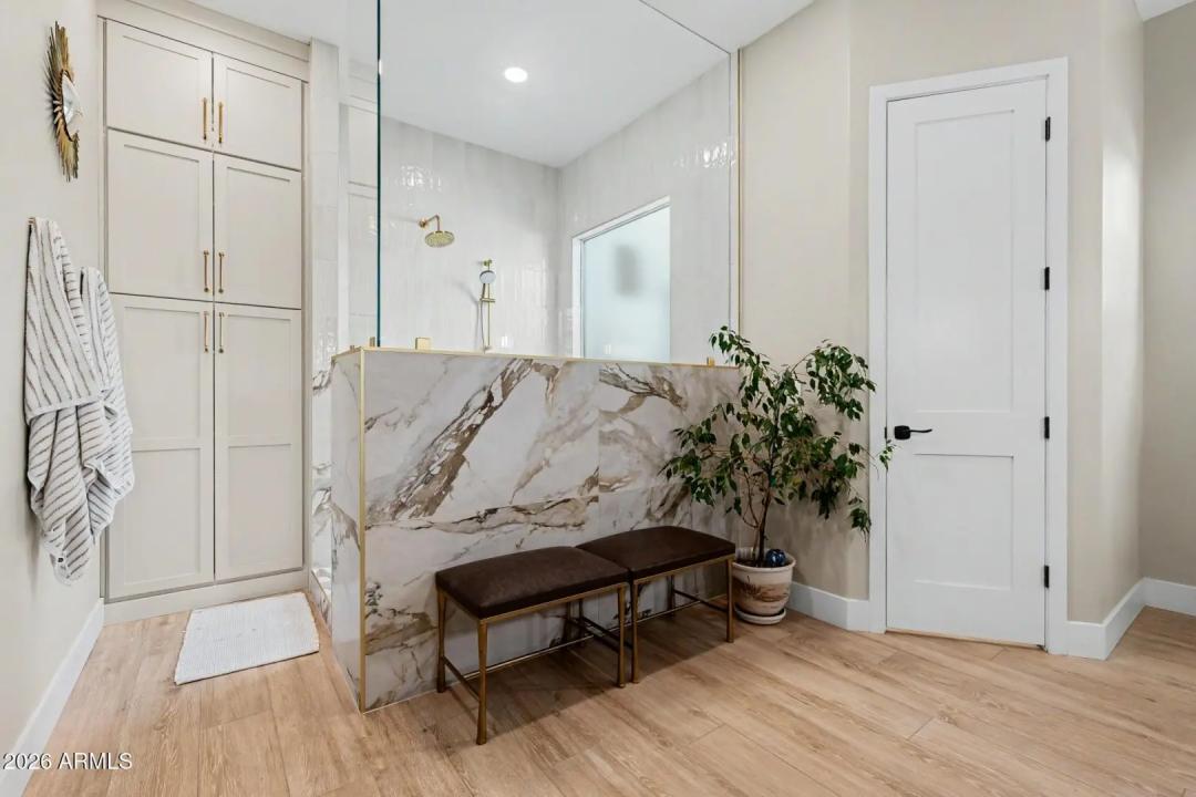 Real Estate Picture 48