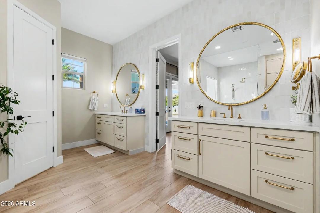 Real Estate Picture 46