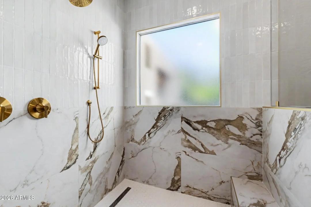 Real Estate Picture 50