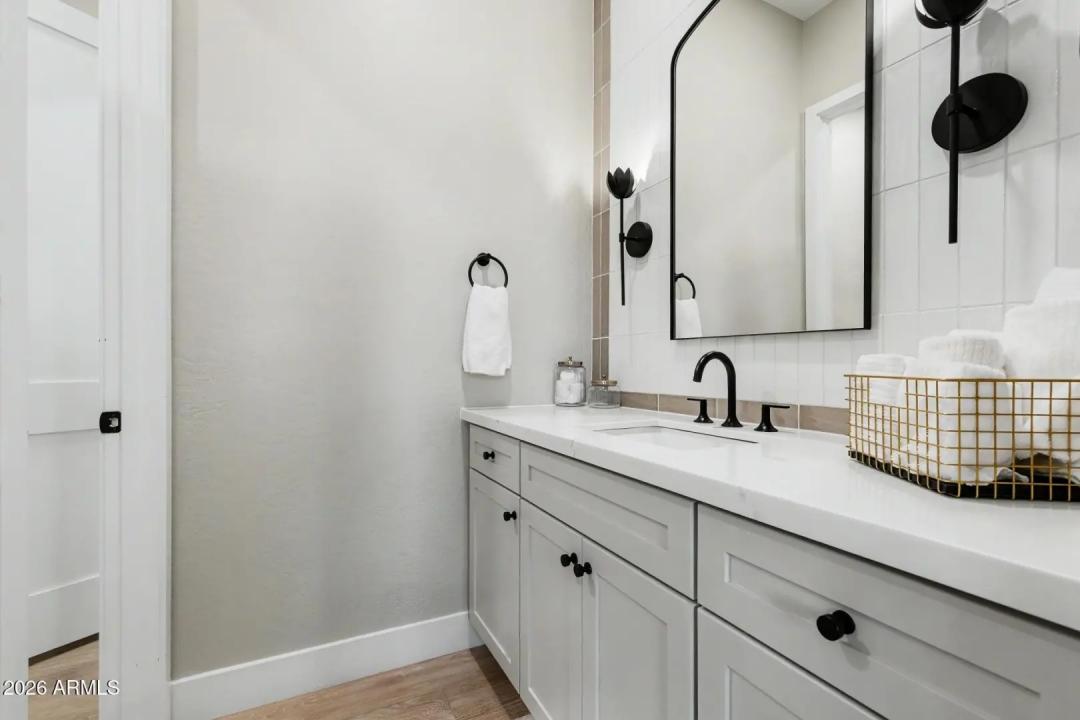 Real Estate Picture 57