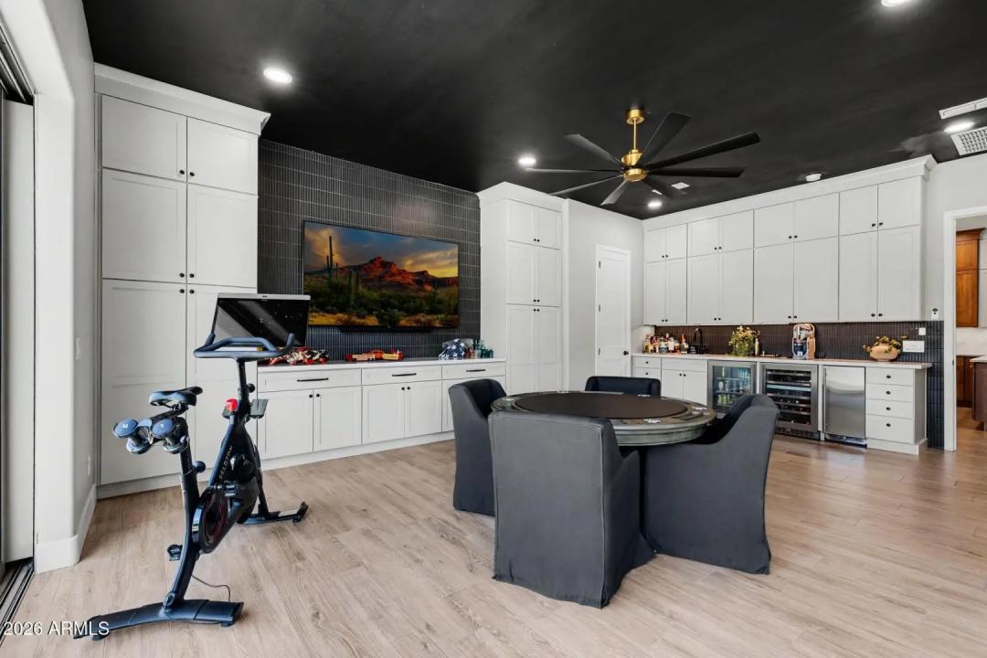 Real Estate Picture 38