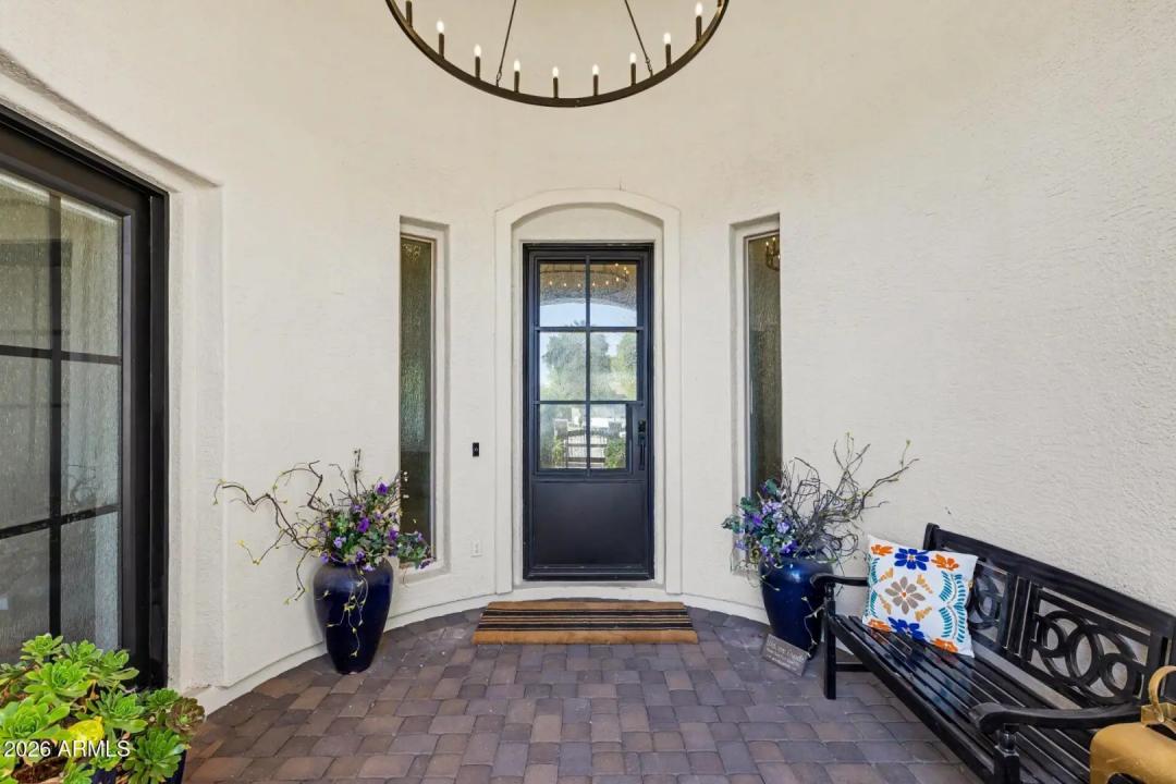 Real Estate Picture 16