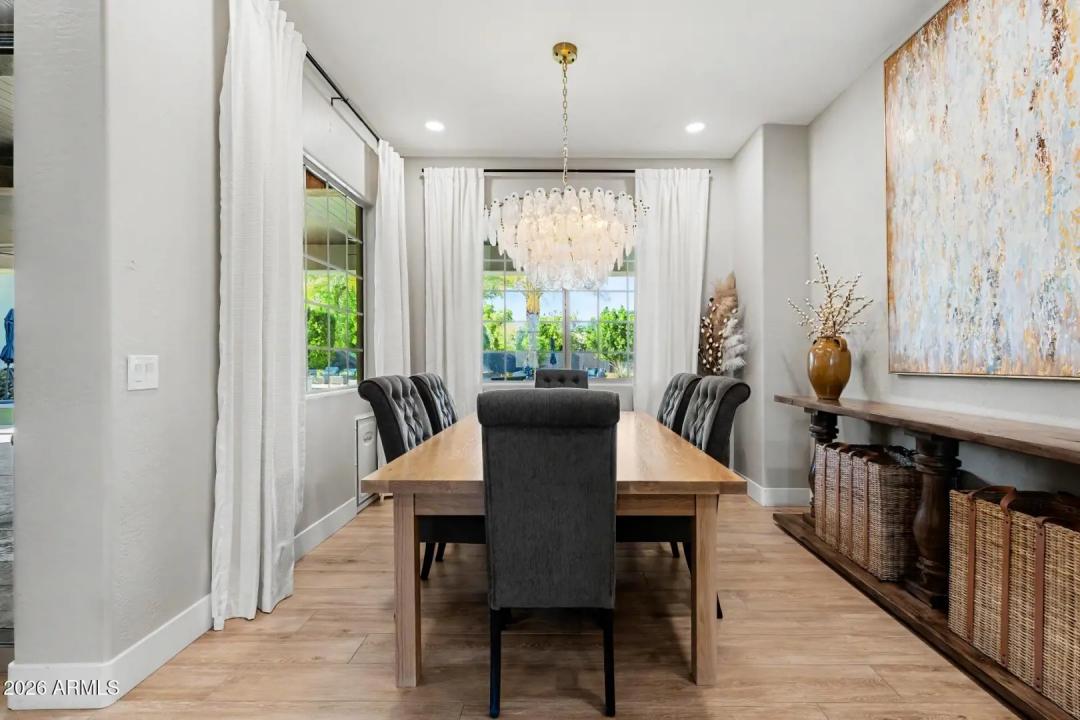 Real Estate Picture 27