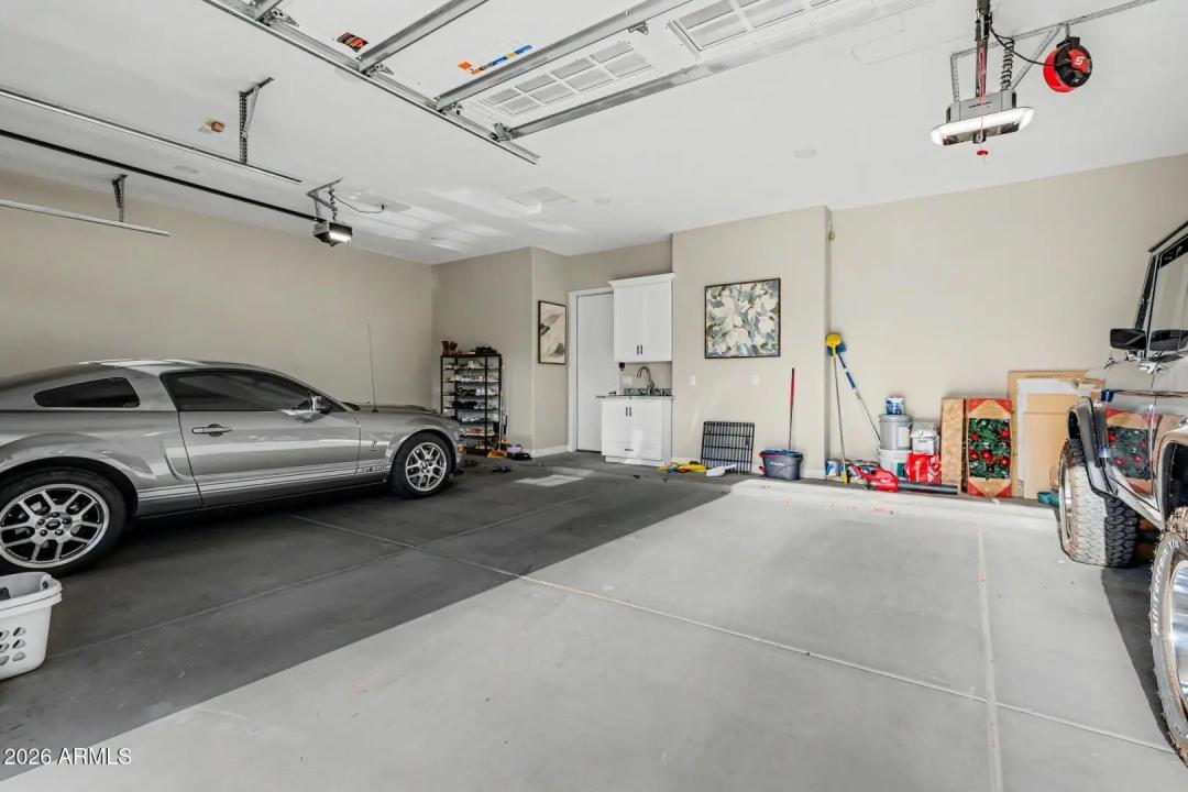 Real Estate Picture 105