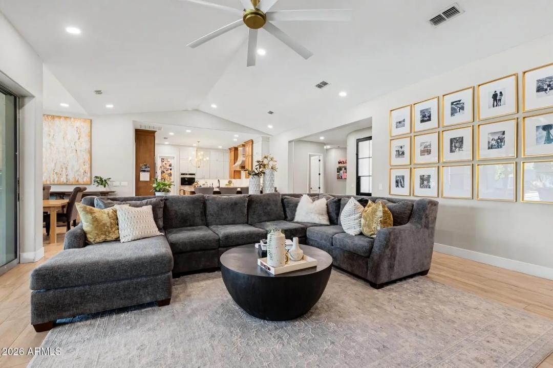 Real Estate Picture 30