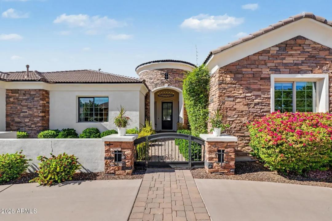 Real Estate Picture 12