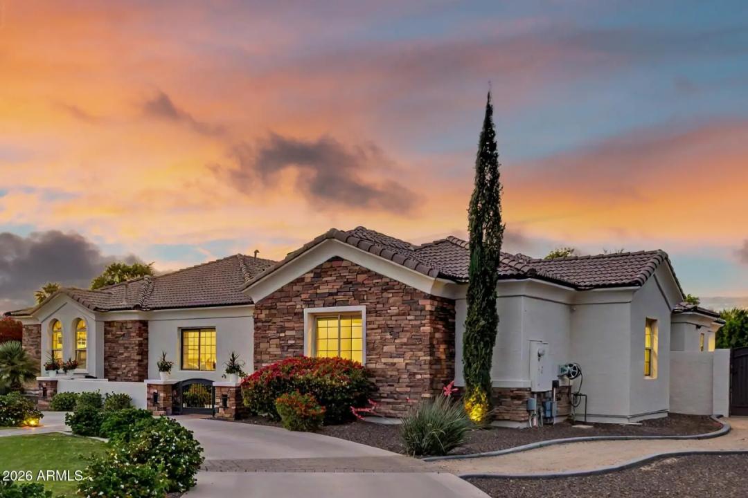 Real Estate Picture 8