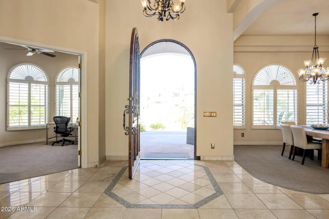 Real Estate Picture 8