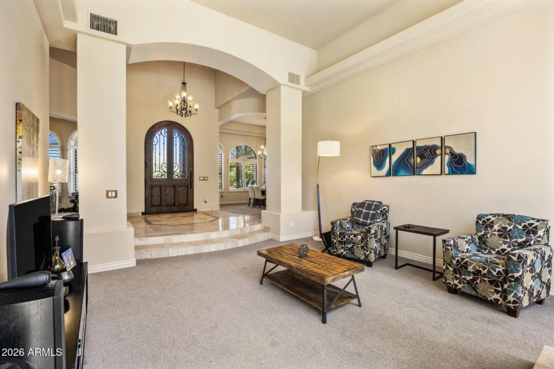 Real Estate Picture 9