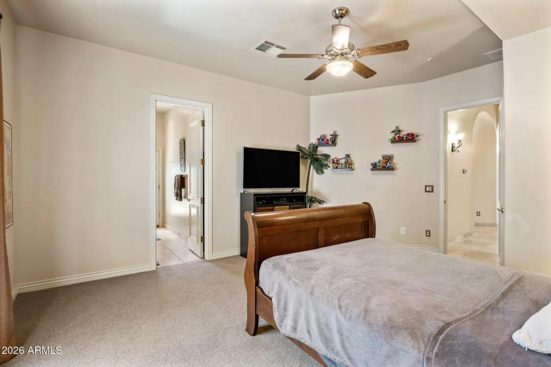 Real Estate Picture 25