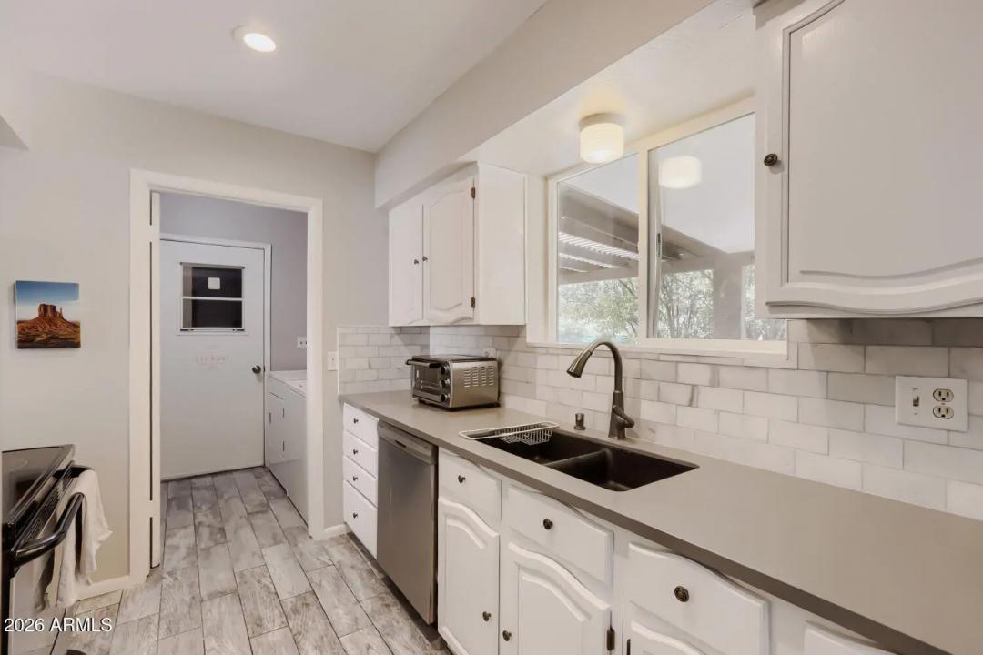 Real Estate Picture 1