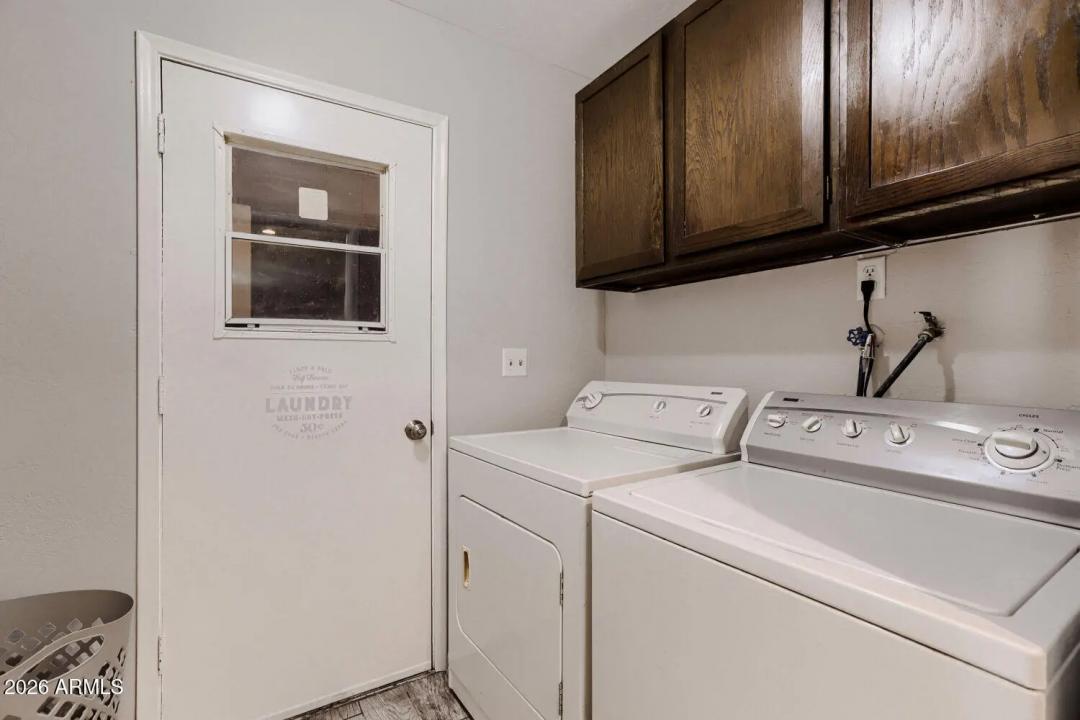 Real Estate Picture 17