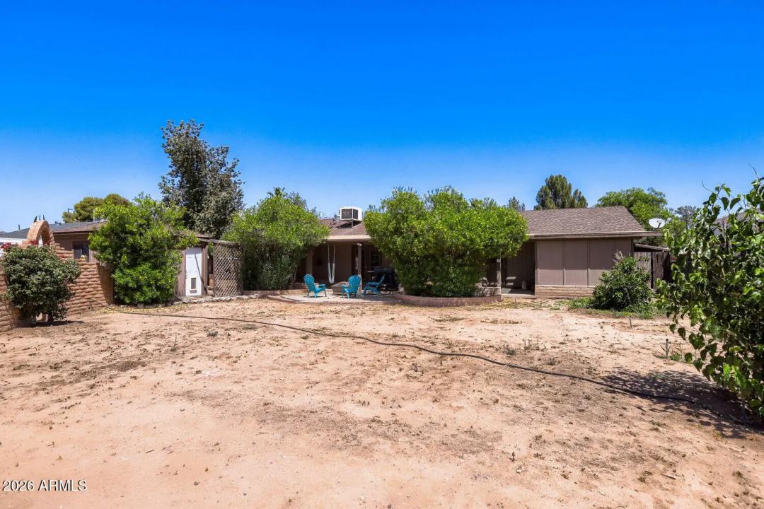 Real Estate Picture 25