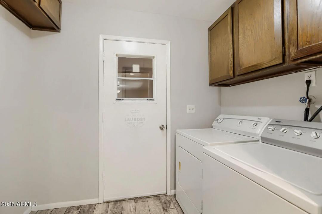 Real Estate Picture 9