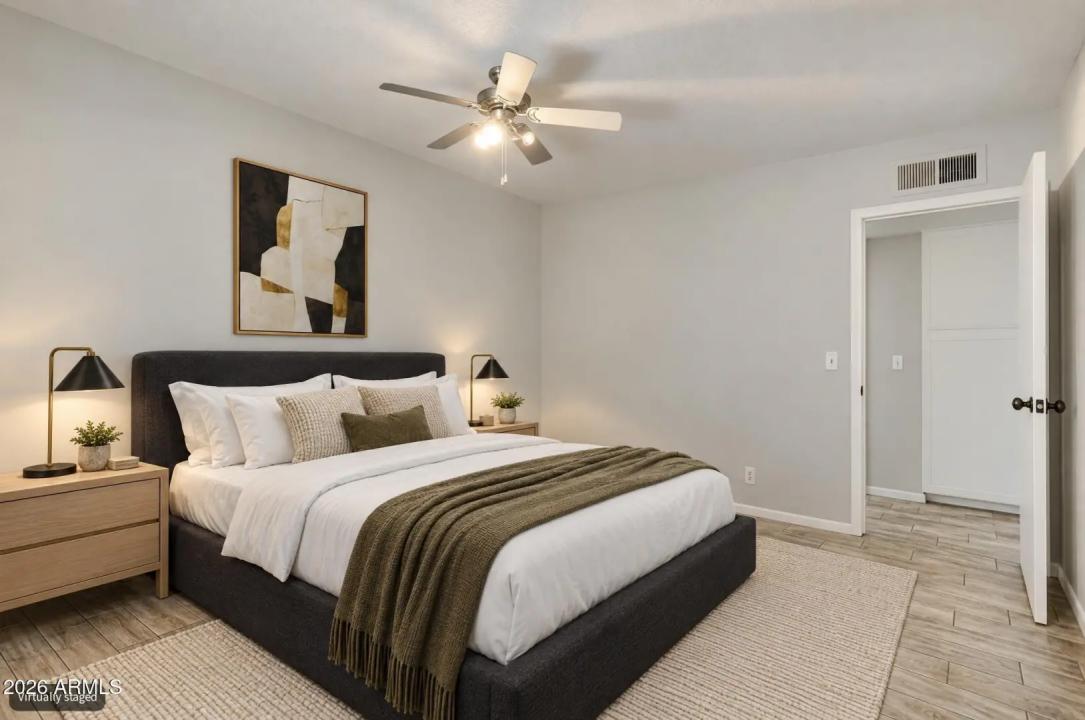 Real Estate Picture 11