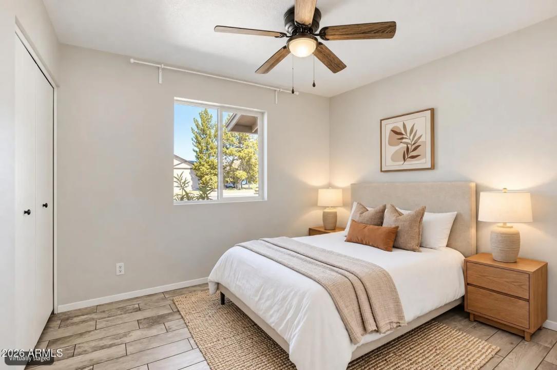 Real Estate Picture 14