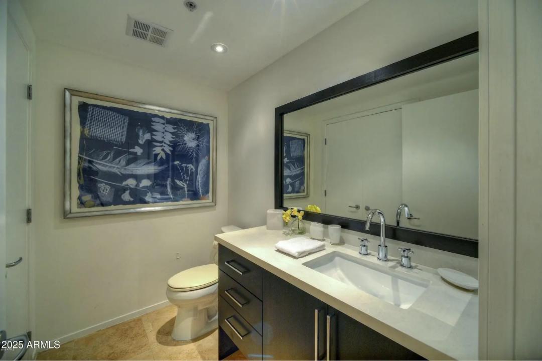 Real Estate Picture 5