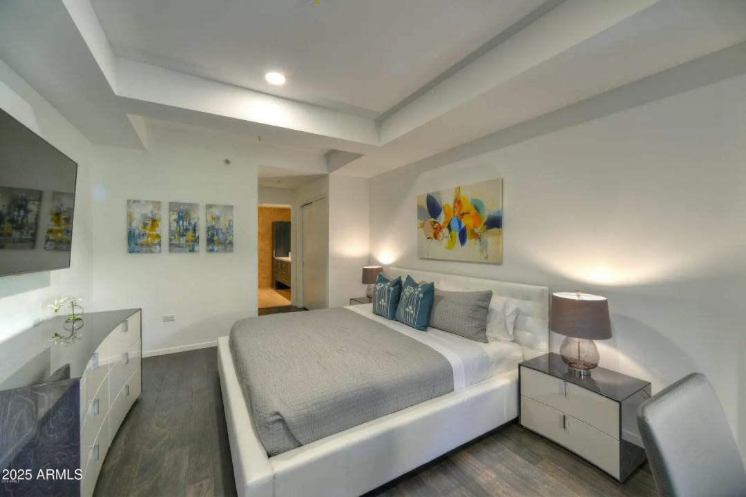 Real Estate Picture 6