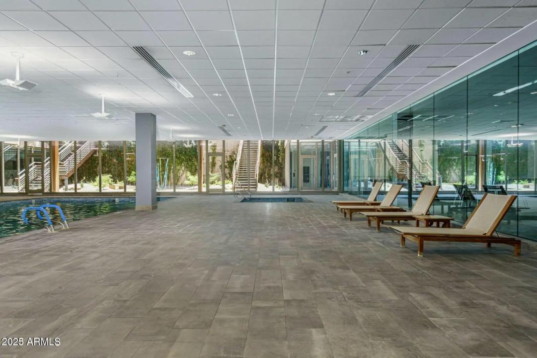 Real Estate Picture 23