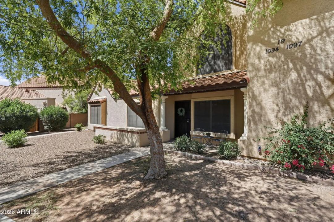 Real Estate Picture 33