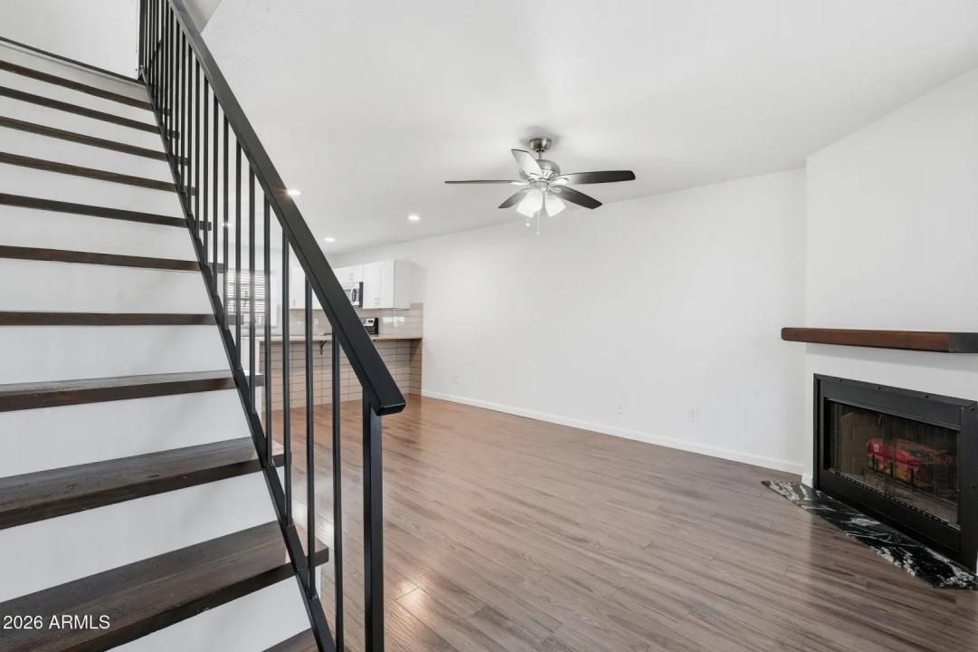 Real Estate Picture 15