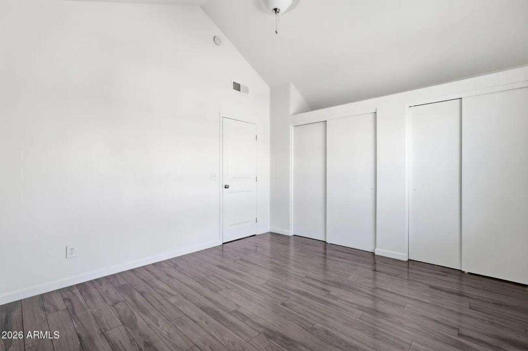 Real Estate Picture 21