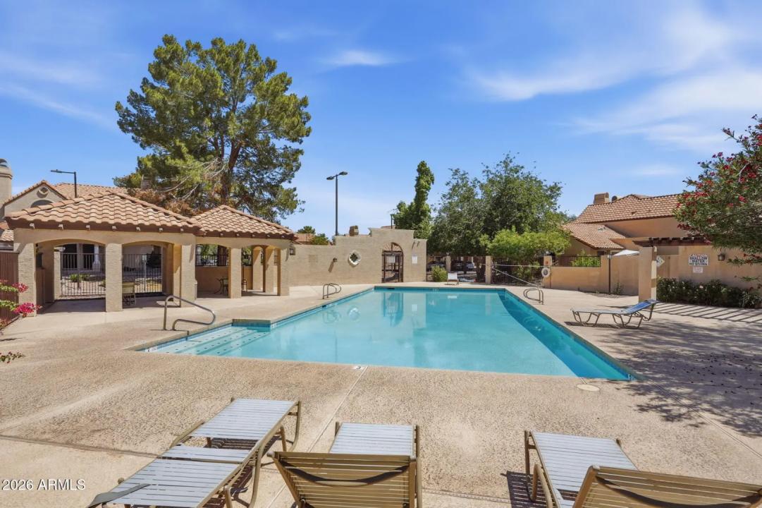 Real Estate Picture 30