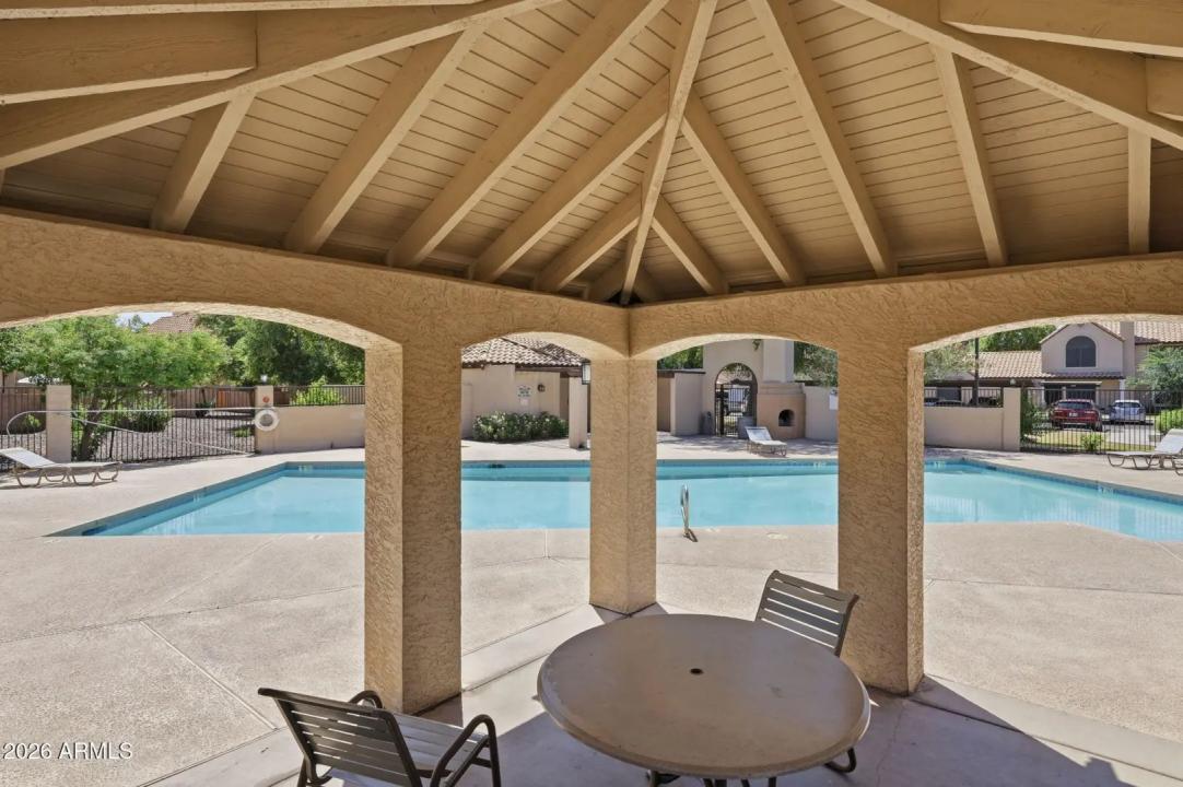 Real Estate Picture 32