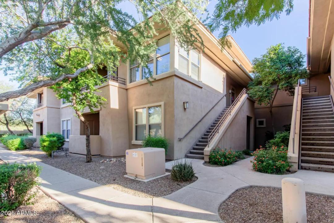 Real Estate Picture 1