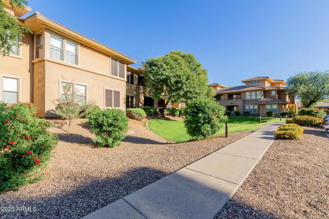 Real Estate Picture 24