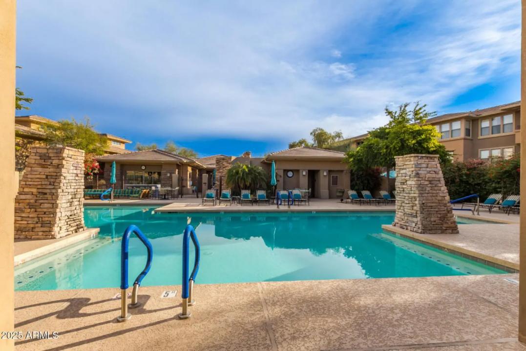 Real Estate Picture 33