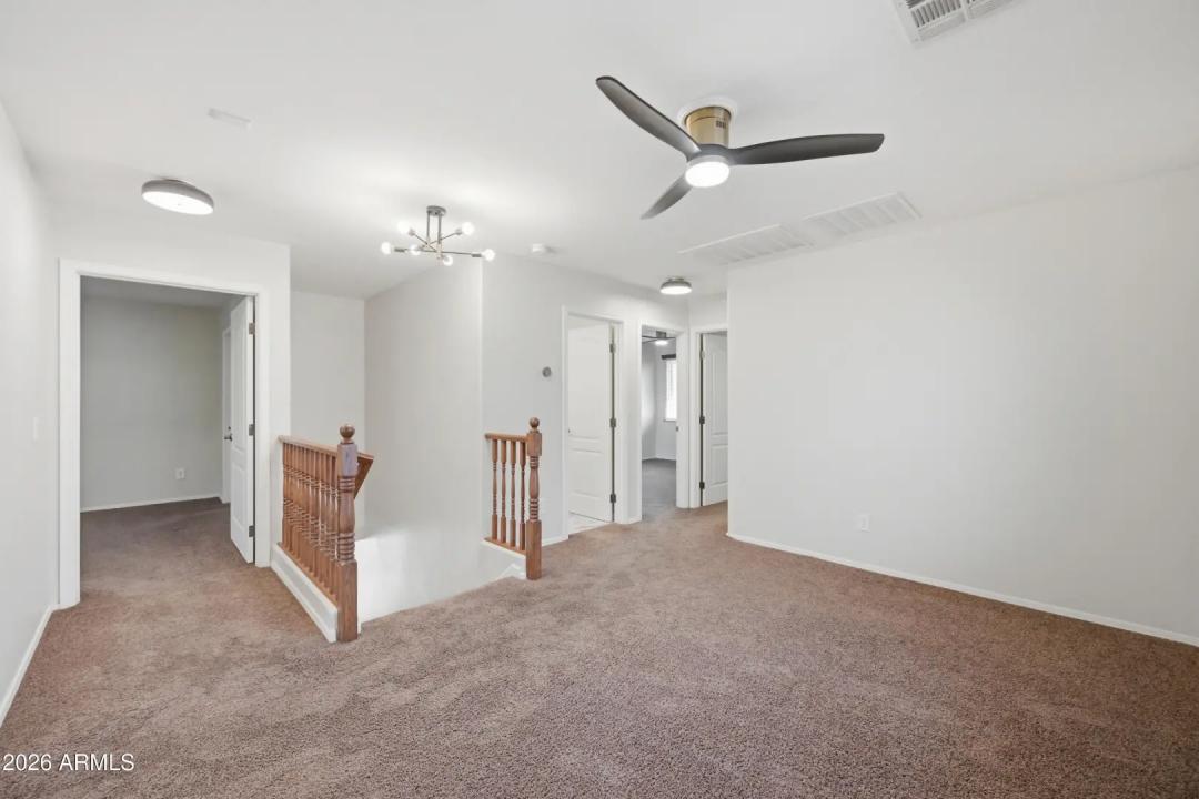 Real Estate Picture 14