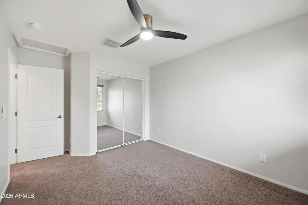 Real Estate Picture 24
