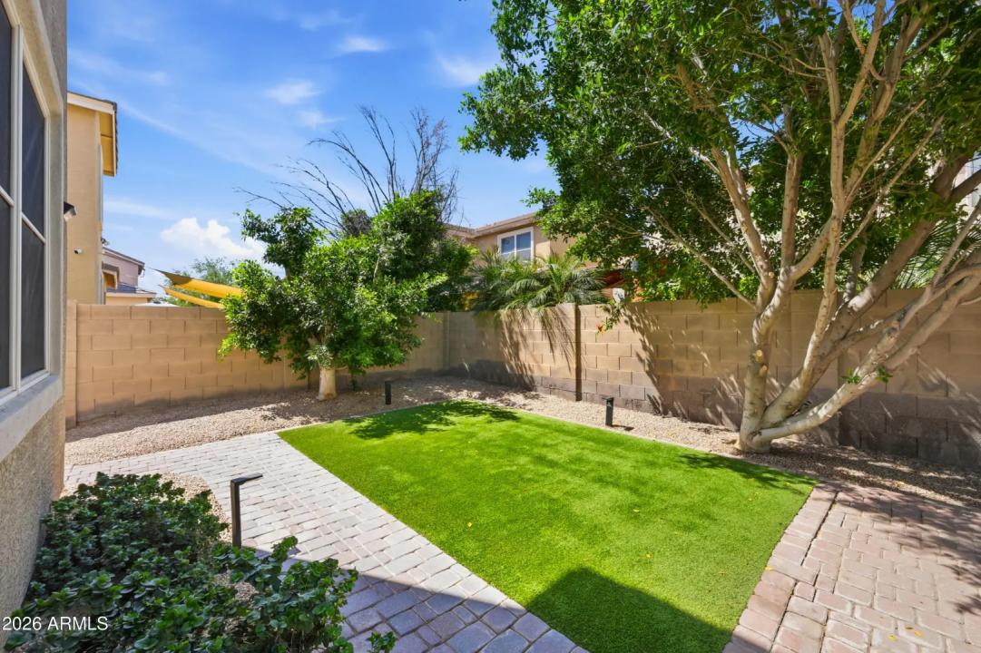 Real Estate Picture 29