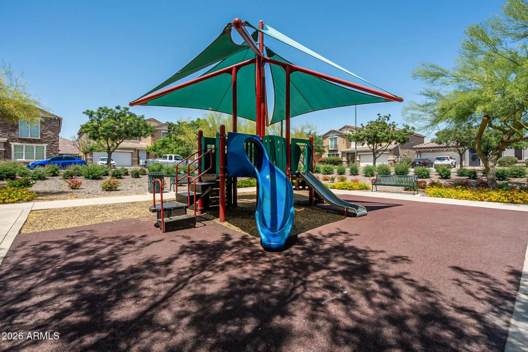 Real Estate Picture 45