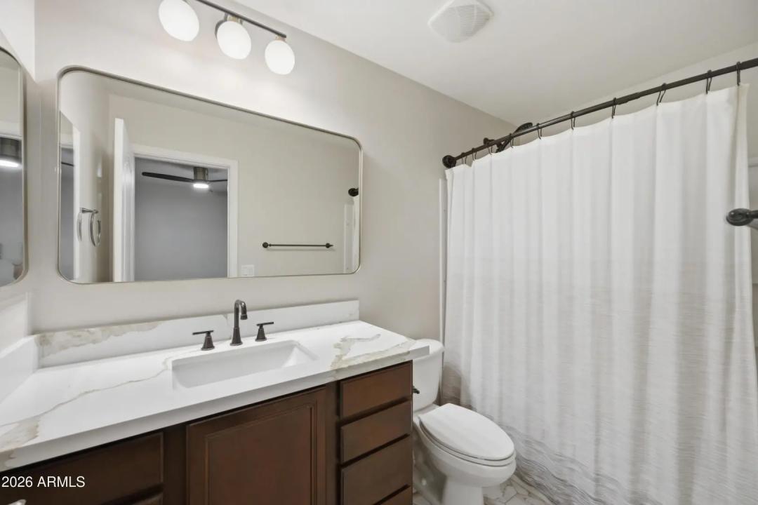 Real Estate Picture 23