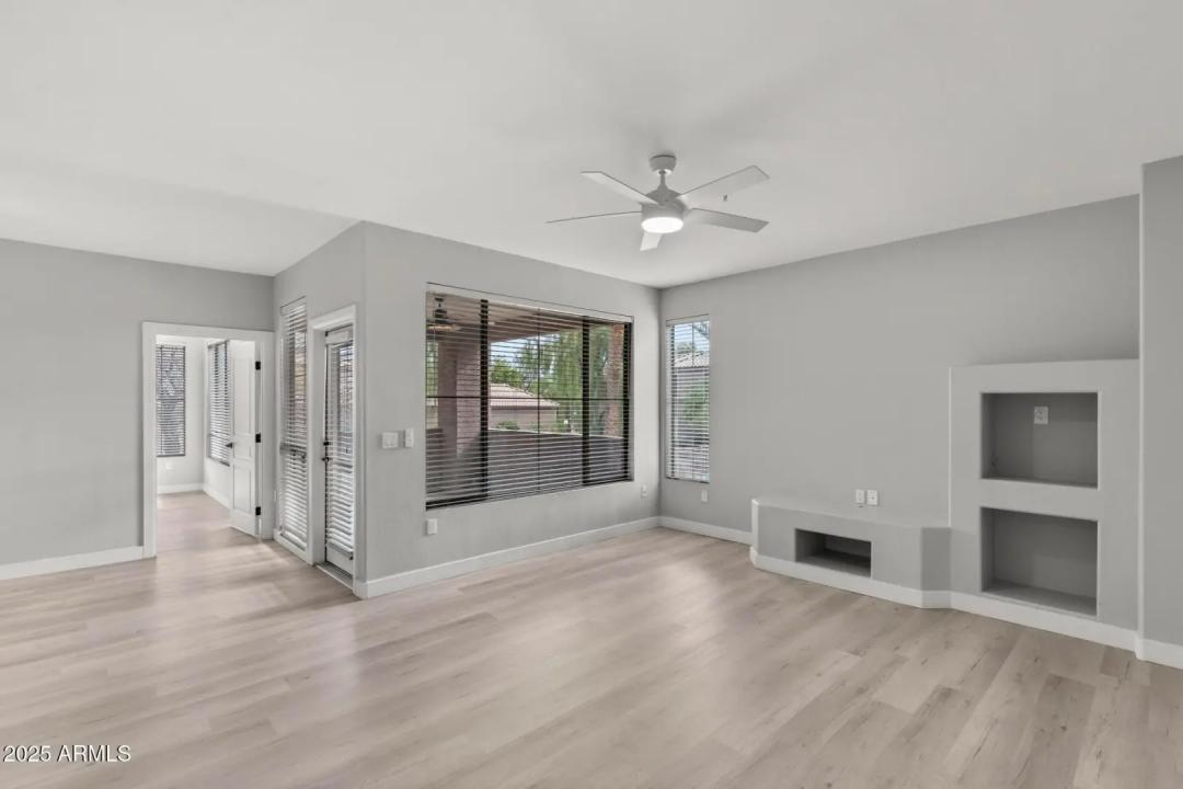 Real Estate Picture 8
