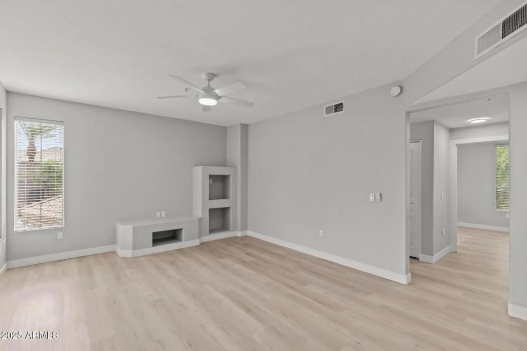 Real Estate Picture 9