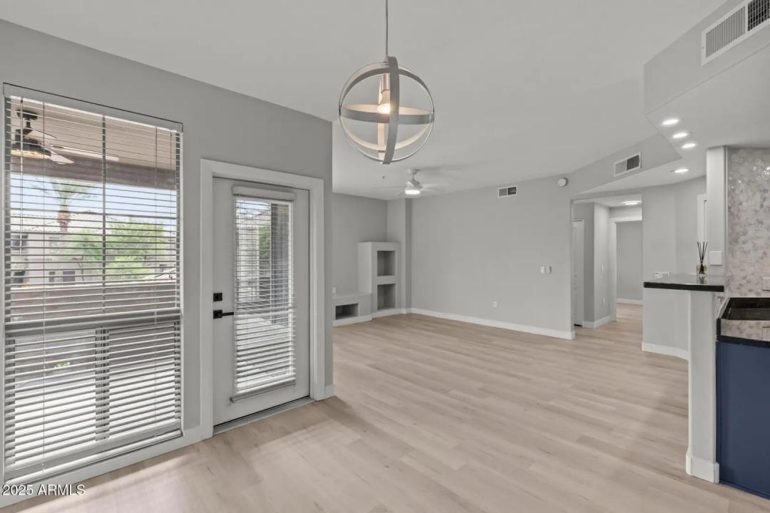 Real Estate Picture 13