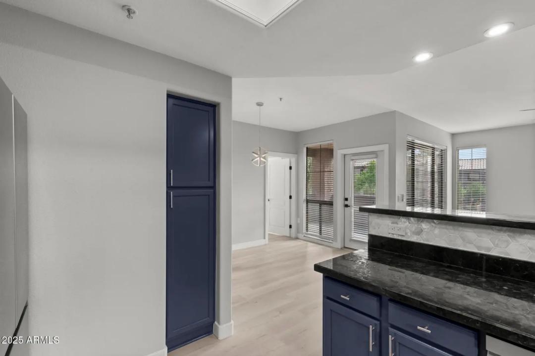 Real Estate Picture 17