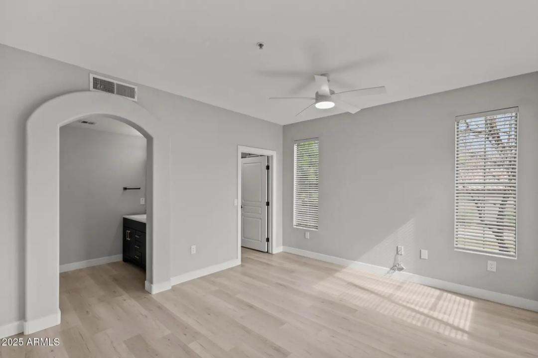 Real Estate Picture 28