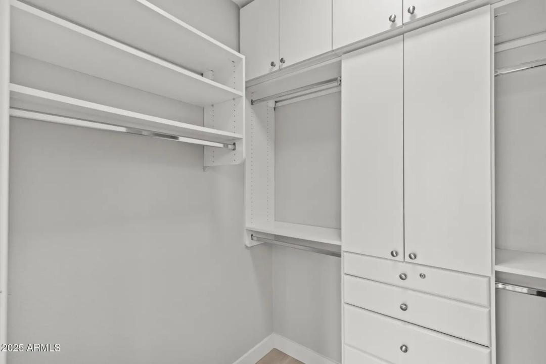 Real Estate Picture 30