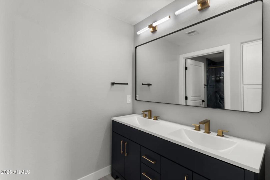 Real Estate Picture 31