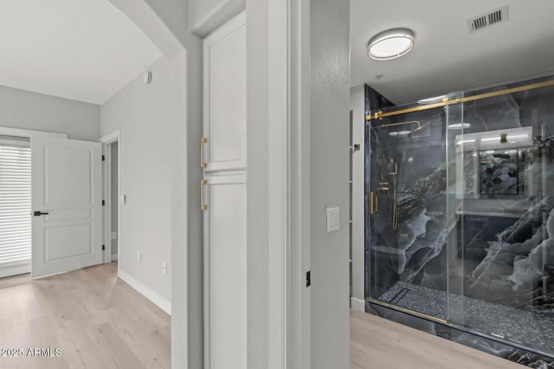 Real Estate Picture 32