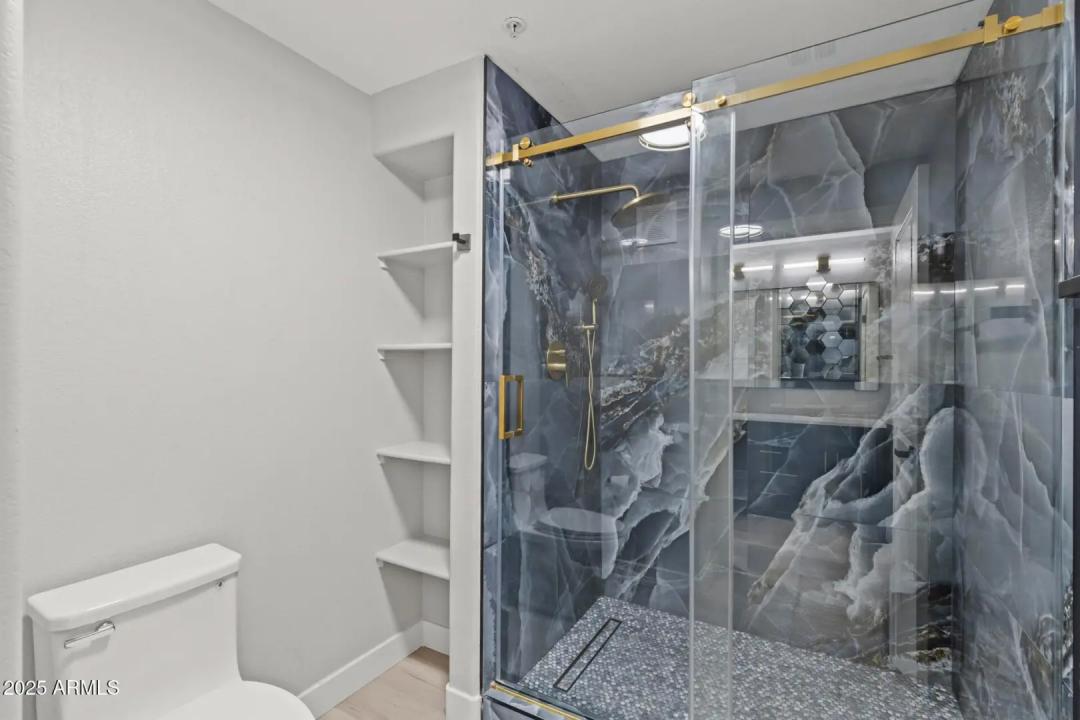 Real Estate Picture 33