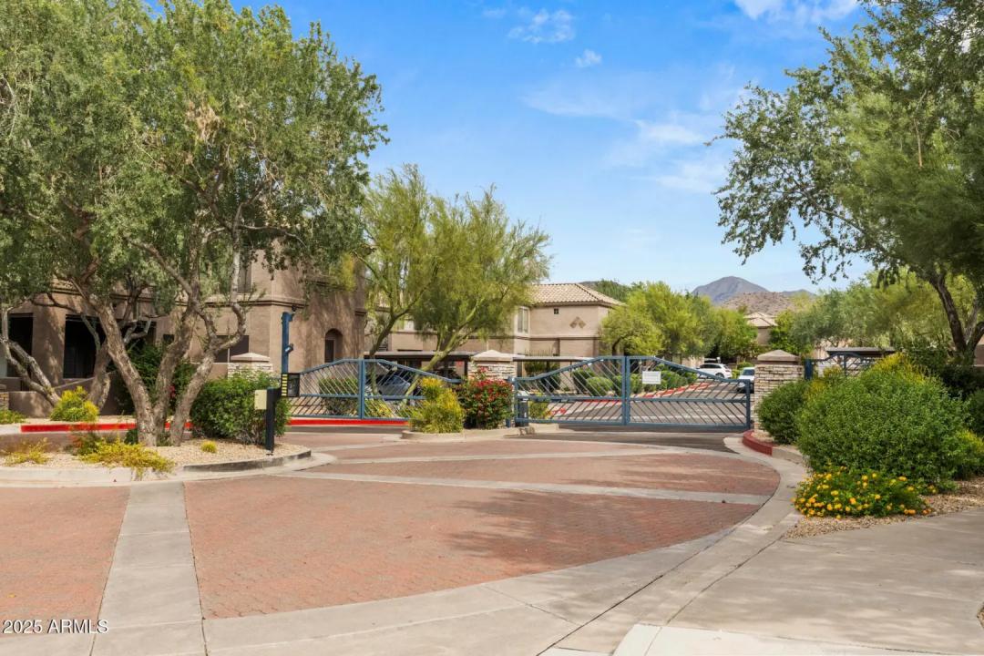 Real Estate Picture 45