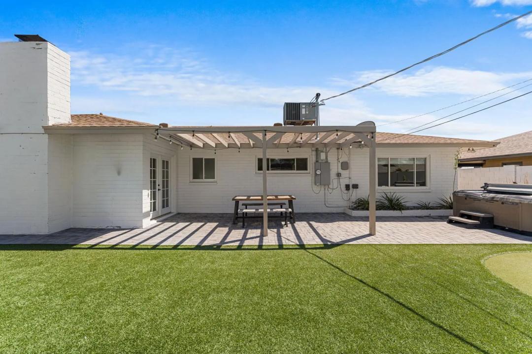 Real Estate Picture 33