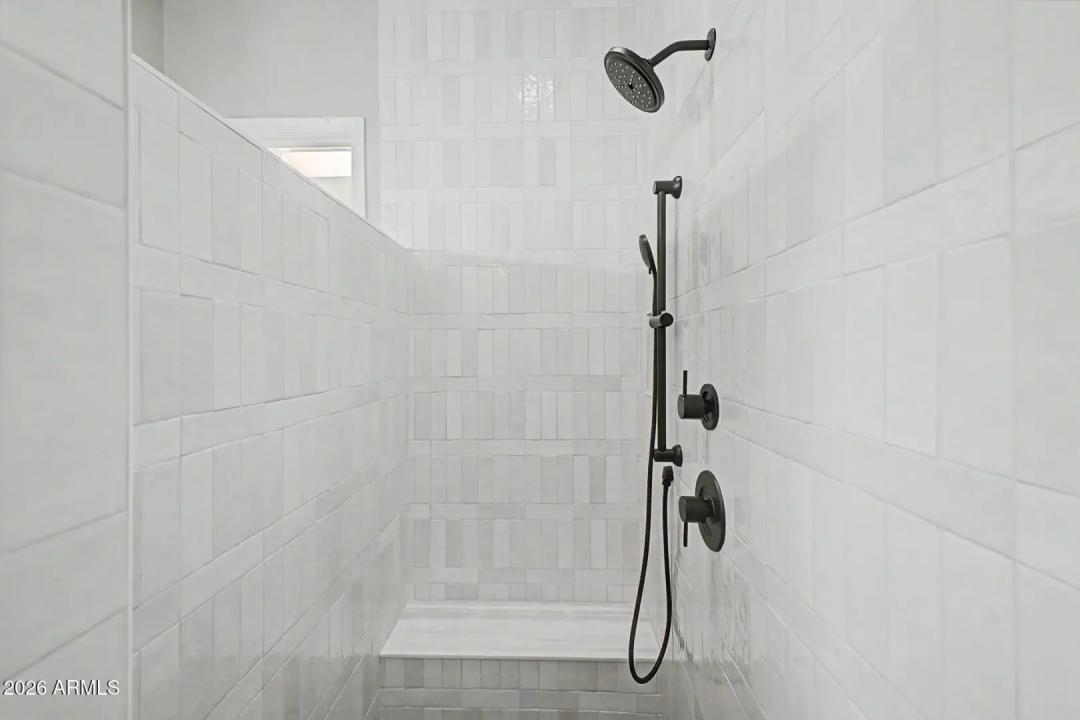 Real Estate Picture 20