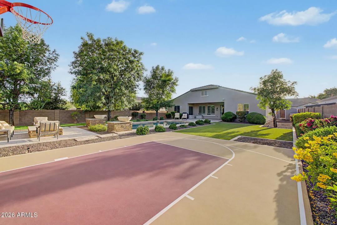 Real Estate Picture 37