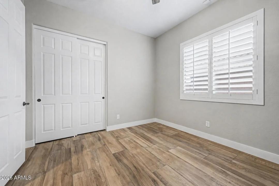 Real Estate Picture 29